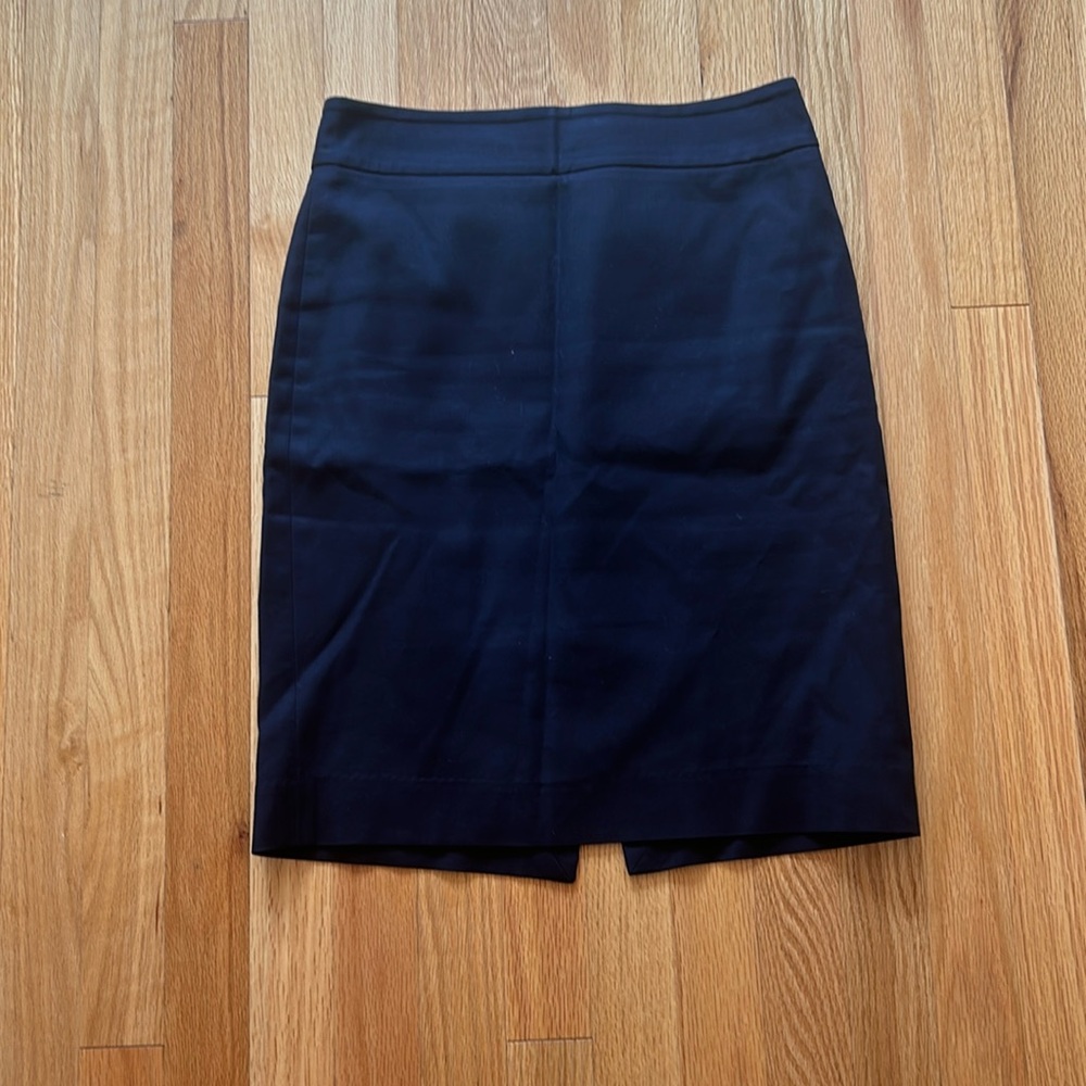 JCREW fully lined navy pencil skirt